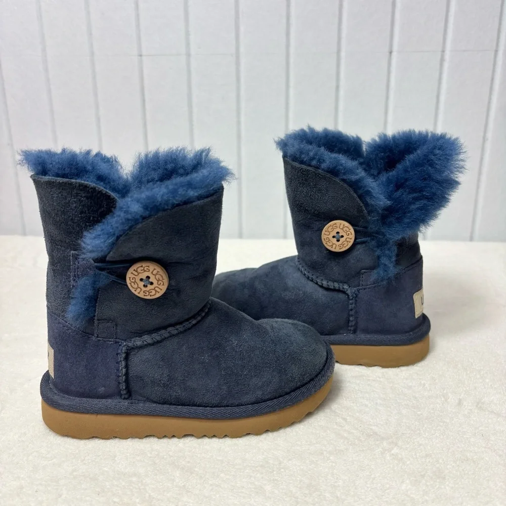 UGG cozy blue